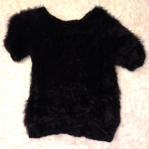 FAUX FUR BLOUSE - Picture 2 of 4